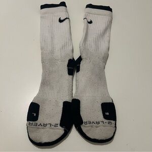 Nike 2 Layer Elite Socks | White and Black